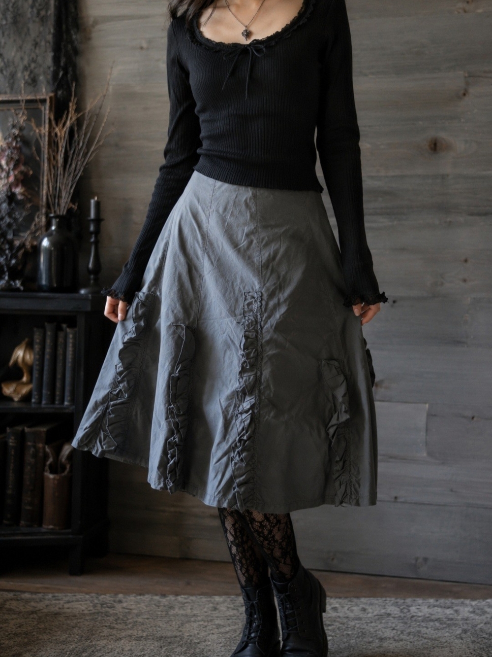 Vintage New Man Made in France Whimsigoth Ruffle Skirt size 42 (US 10) Green